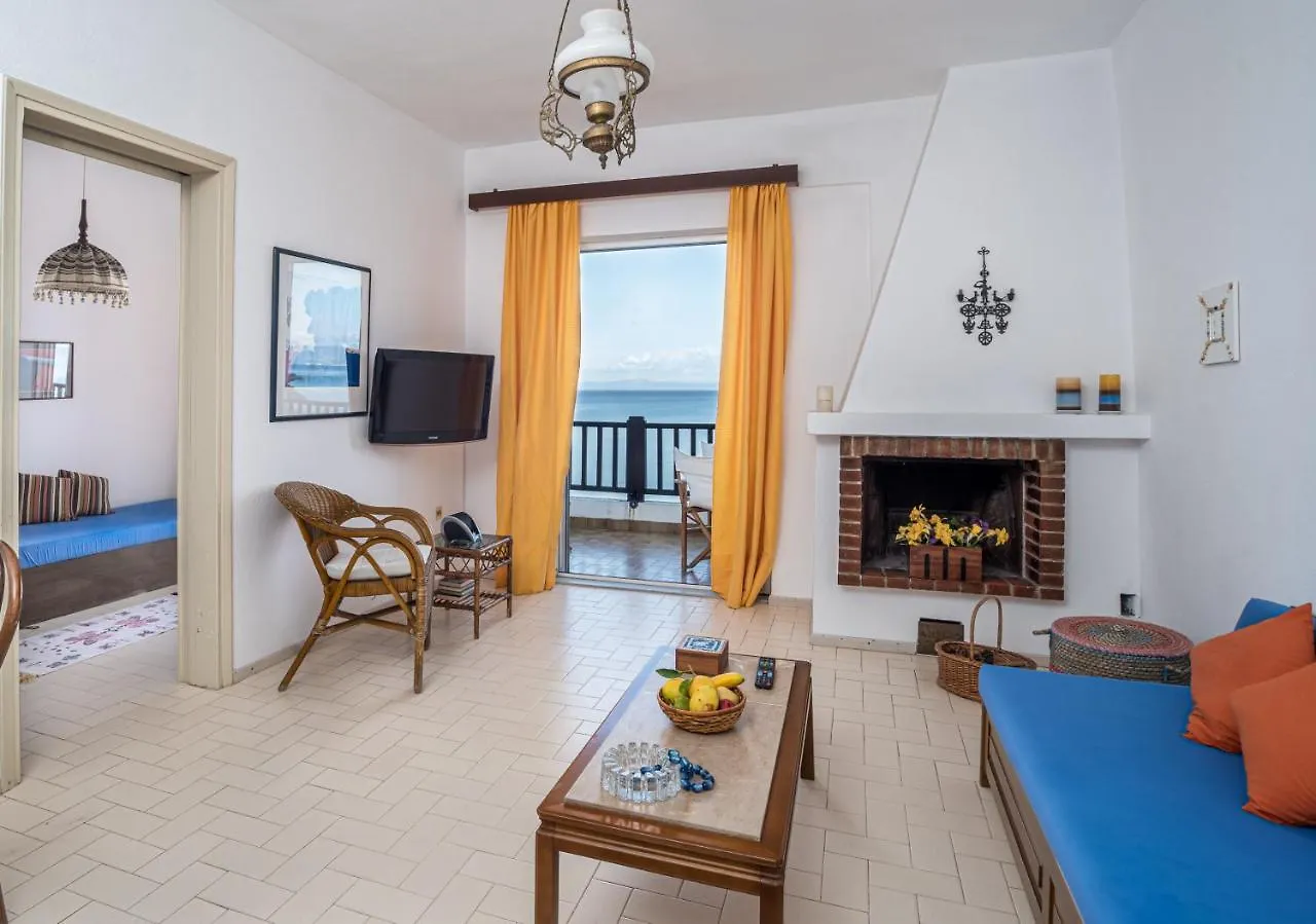 Glaros Beachfront Apartment In Hanioti Greece